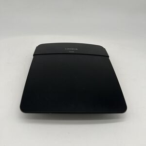 Linksys E1200 300 Mbps 4-Port 10/100 Wireless N Router